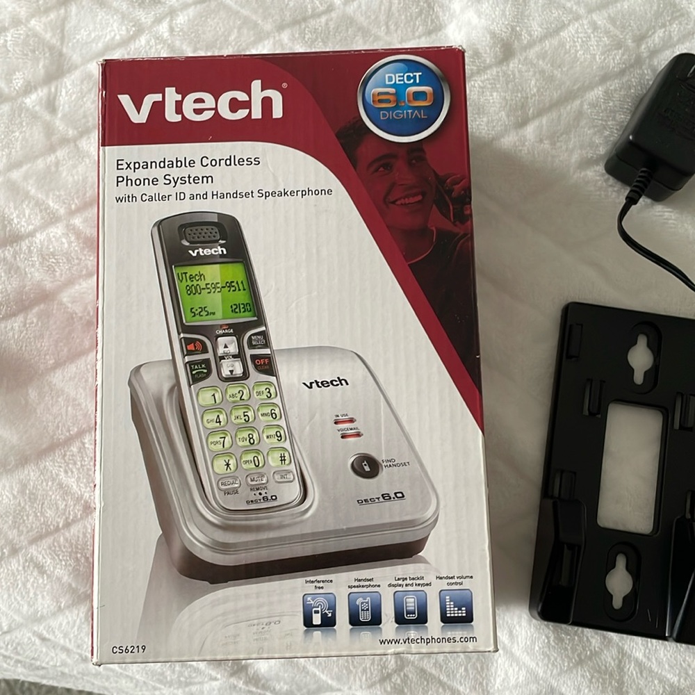 Brand:V Tech, cordless phone with caller ID and handset speaker.(wireless).